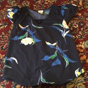 Short sleeved flutter sleeved blouse